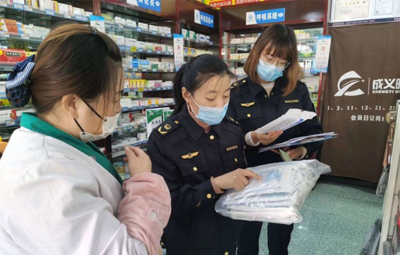 小小口罩保安全 醫(yī)護人員防護用品零售的重要性與挑戰(zhàn)
